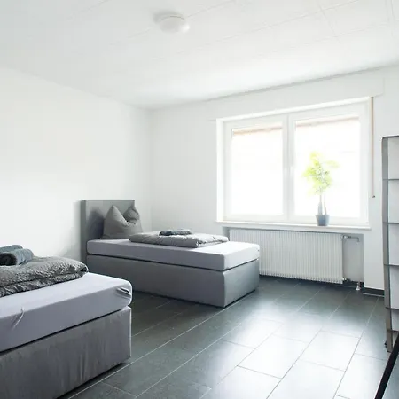 Modern Worker Apartment In Central Gronau - 3 Bedrooms - 8 Beds * غروناو