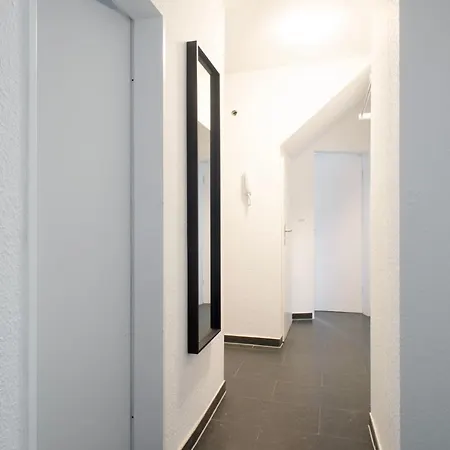 Modern Worker Apartment In Central Gronau - 3 Bedrooms - 8 Beds *