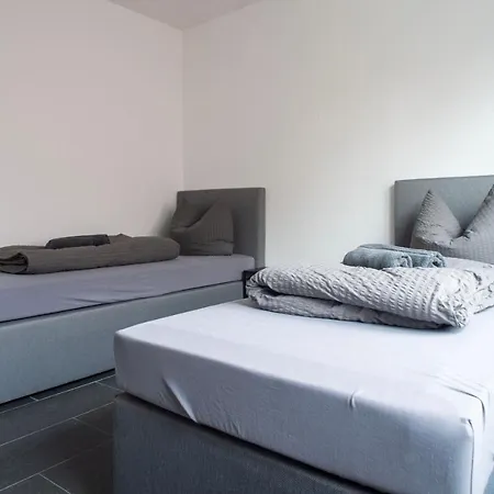 Modern Worker Apartment In Central Gronau - 3 Bedrooms - 8 Beds شقة *